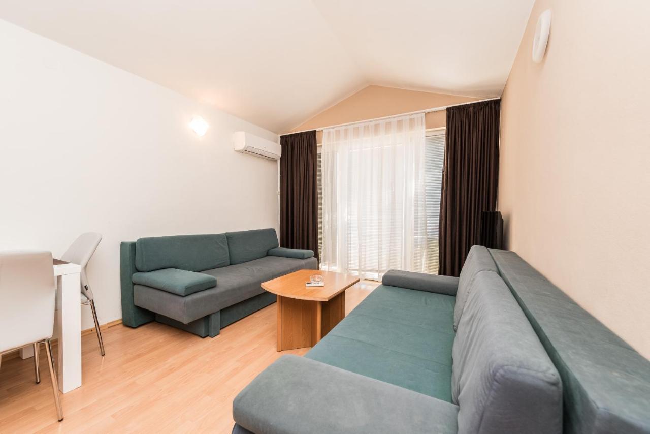 Apartments Danijela 1 Sukošan Eksteriør bilde