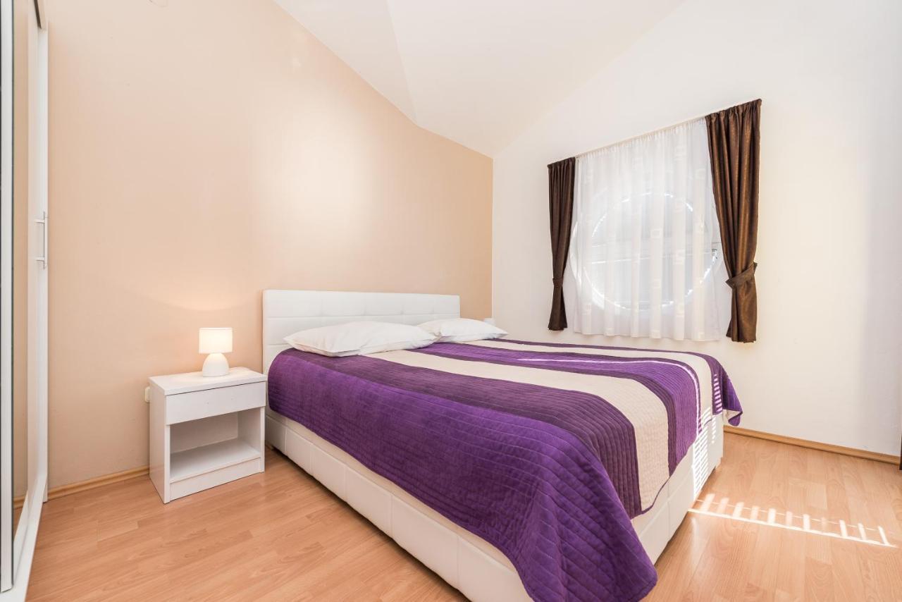 Apartments Danijela 1 Sukošan Eksteriør bilde